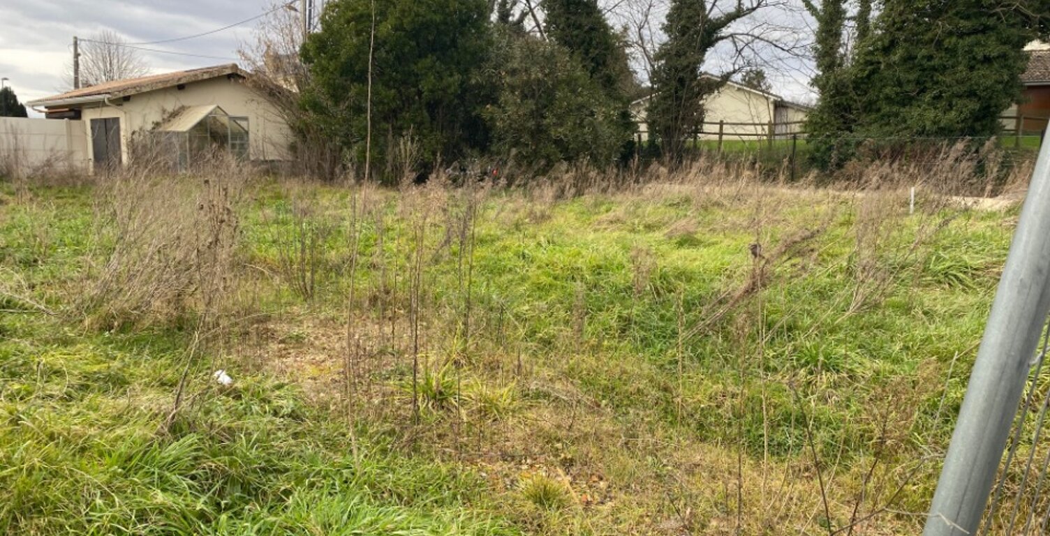 Terrain à bâtir à Daignac (33420) — photo 1