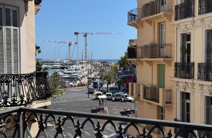 CANNES FORVILLE PALAIS 4P - BALCON VUE MER — photo 2