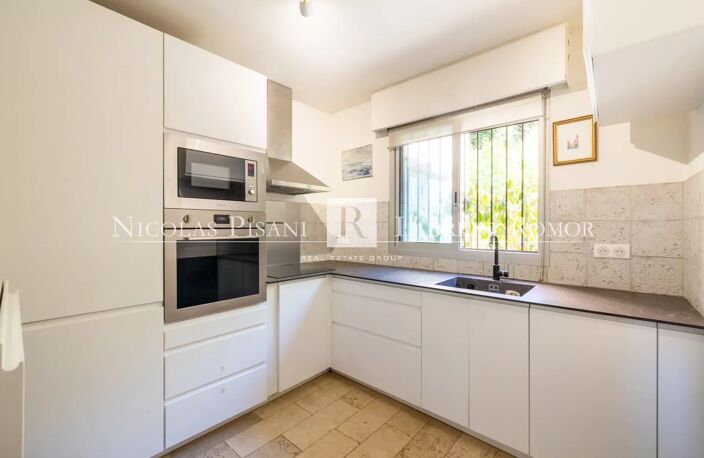 Appartement type Maison - 4 PIECES - Terrasse - Parking - CORNE — photo 3