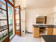 Charme et extérieur en plein centre de Calvisson – Appartement 57 m² + Mezzanine — photo 3