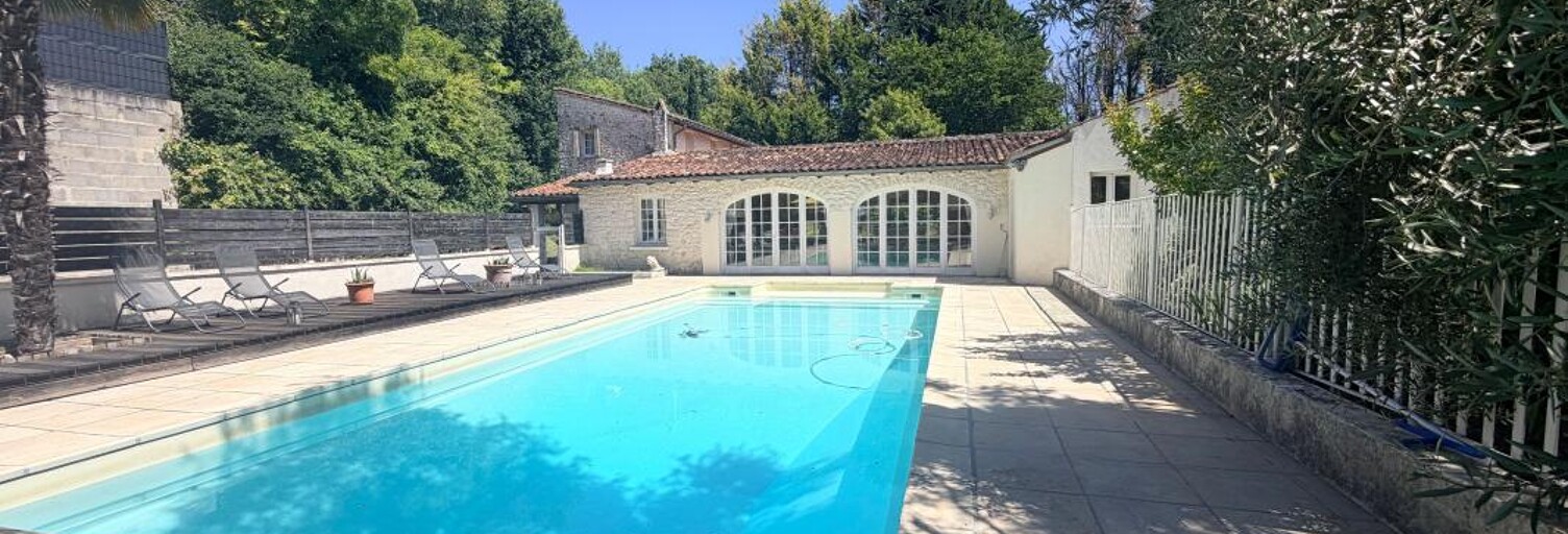Maison 10 Pièces 413 m² à vendre à Courcoury (17100)