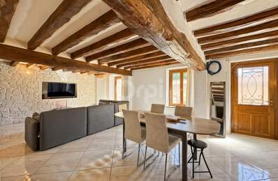 Propriété familiale à 1h de Paris avec seconde habitation indépendante et deux garages — photo du bien