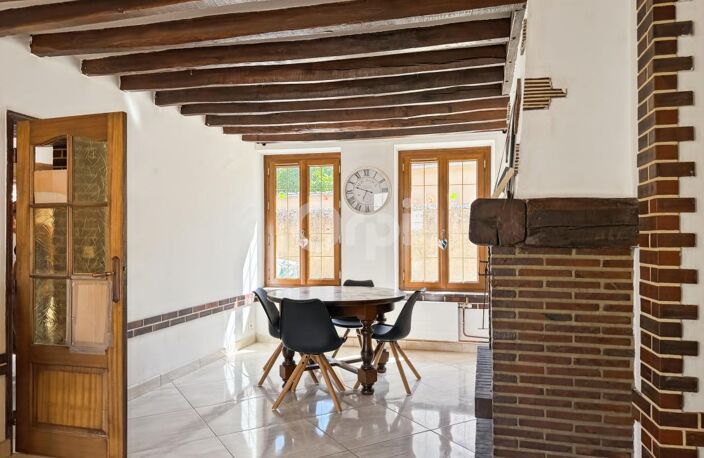 Propriété familiale à 1h de Paris avec seconde habitation indépendante et deux garages — photo 3