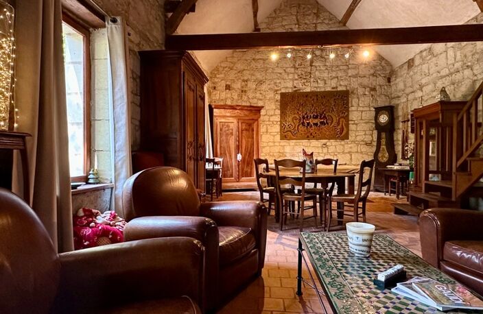 VARENNES SUR LOIRE, Longère 3 chambres sur jardin de 1280m² — photo 4