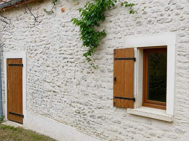 Dpt Yvelines (78), à vendre GARGENVILLE maisonnette  P2 de 27 m² avec jardinet — photo du bien