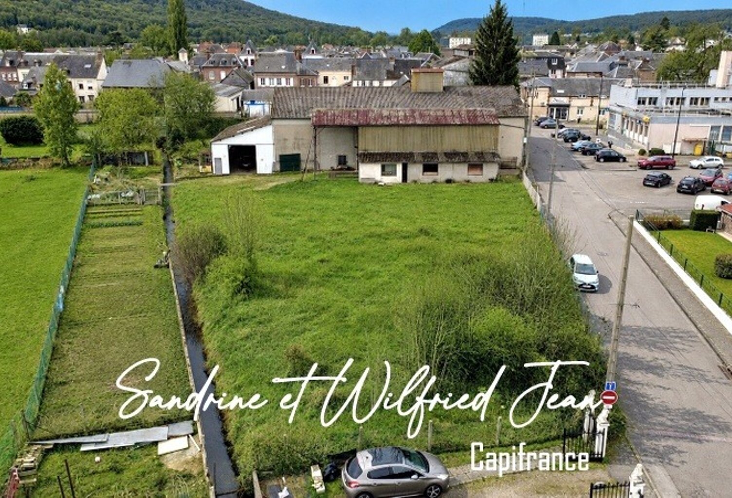 FLEURY SUR ANDELLE (27) - ENTREPÔT DE 670 m² SUR PLUS DE 2 400 m² DE TERRAIN — photo 1