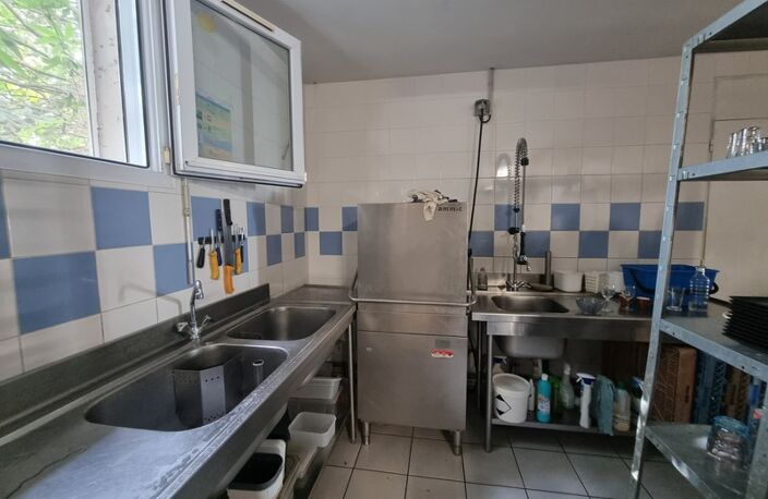 Fonds de commerce à vendre LE POIRE SUR VIE (85), 20 min de La Roche sur Yon, RESTAURANT avec logement — photo 3