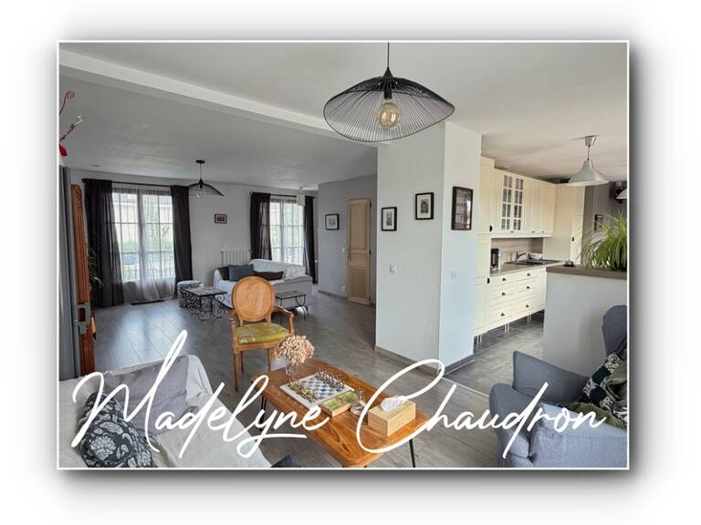 BOURAY-SUR-JUINE – Maison familiale rénovée de 123 m² habitables – 170 m² utiles – 4 chambres – Vie de plain-pied – DPE C — photo 1