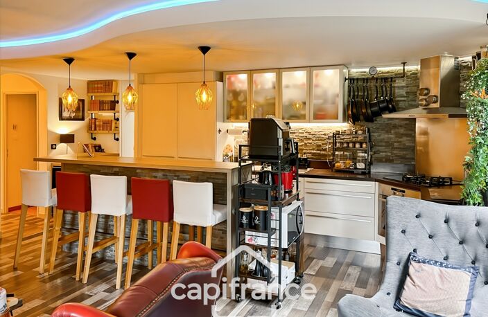 Appartement à vendre 4 pièces LA SEYNE SUR MER (83), grand T4 de 81m2 - Loggia -  Cave — photo 2