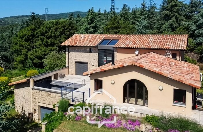 Propriété d’Exception – Domaine Privé en AOP Cornas // L’Art de Vivre, l’Élégance et la Nature en Harmonie — photo 3