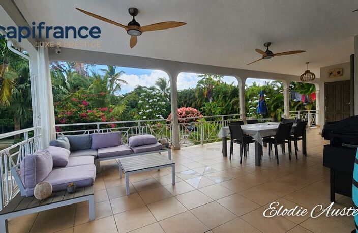 Villa T6 pièces Piscine et Grand jardin arboré  BAIE MAHAULT (971) — photo 5