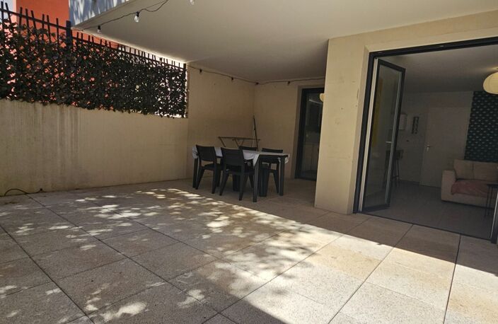 SAINT JEAN DE VEDAS (34) F3 avec grande terrasse et parking en sous-sol — photo 4