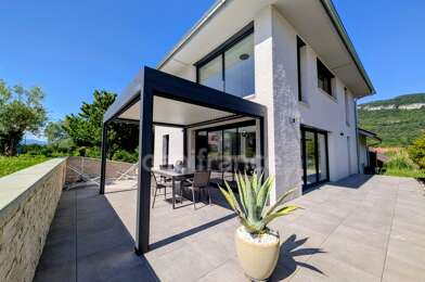 Maison 4 pièces 700000 €