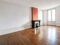 Appartement T3 de caractère avec garage au cœur du Chambon-Feugerolles — photo 3