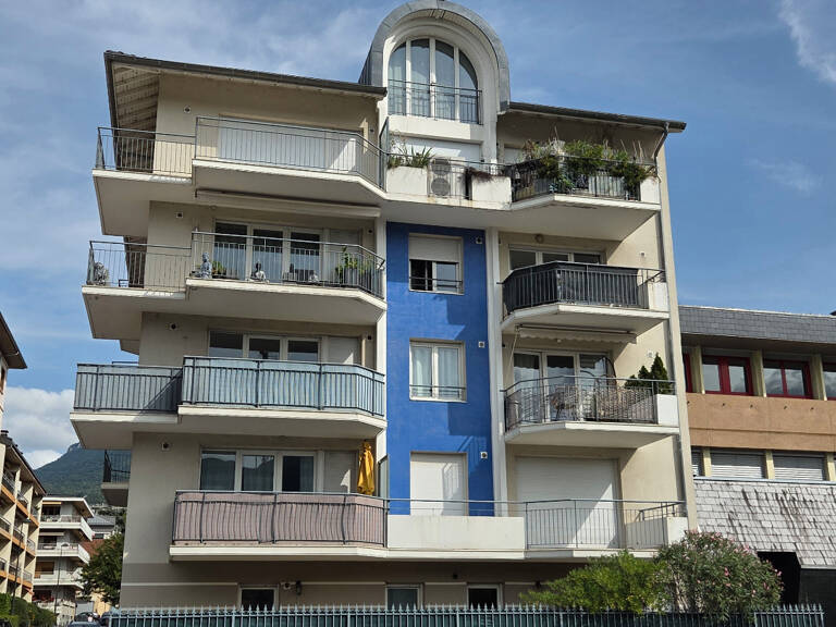 T4 DUPLEX 92,35 M² – TERRASSE 52 M² – CENTRE-VILLE AIX-LES-BAINS (73) — photo 1