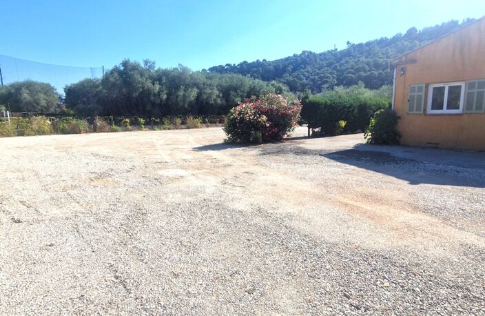 A louer, Bureaux de 95 m² avec Terrain de 1 400 m², Plaine du Var, Nice 06200, Alpes-Maritimes — photo 2