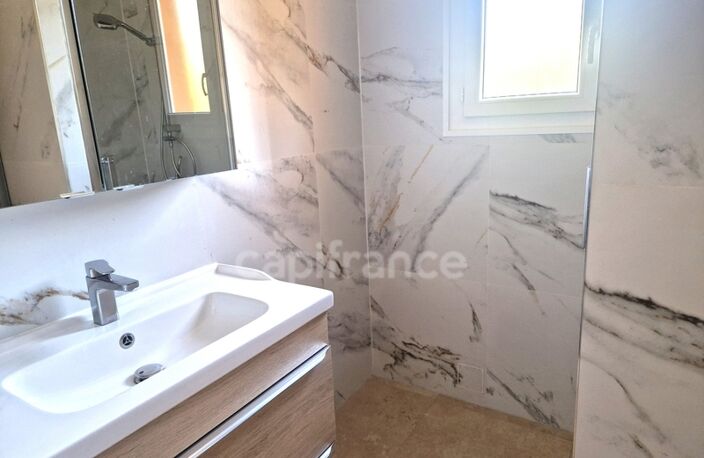 A louer, Bureaux de 95 m² avec Terrain de 1 400 m², Plaine du Var, Nice 06200, Alpes-Maritimes — photo 4