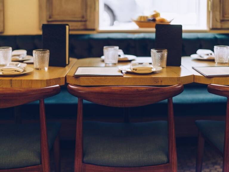 LYON 2- superbe restaurant — photo 1