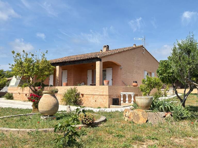 Maison traditionnelle de 110 m² type 4 – Terrain 1 011 m² — photo 1