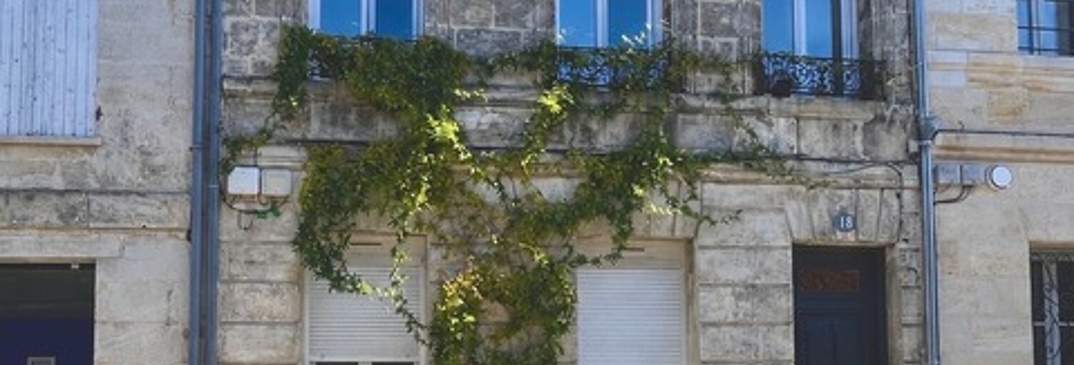 Immeuble  160 m² à vendre à Bordeaux (33800)