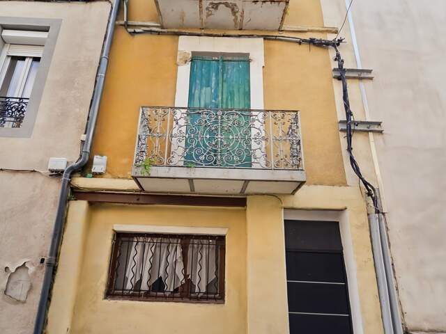 Immeuble de 6 appartements NIMES (30) — photo du bien