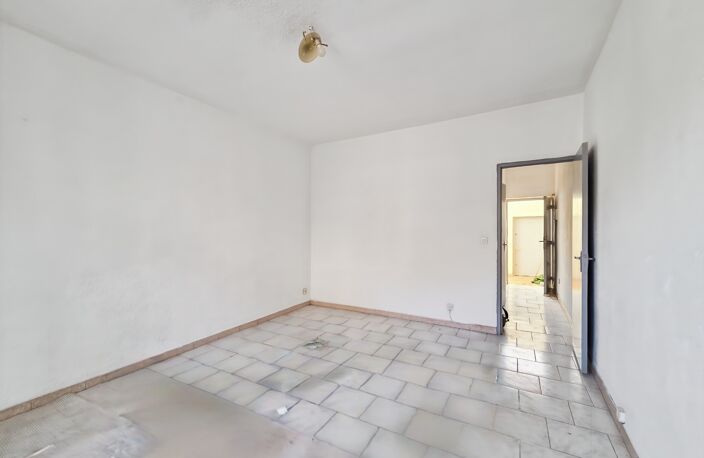 Immeuble de 6 appartements NIMES (30) — photo 4