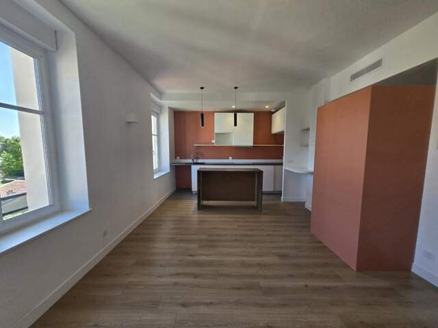 NANCY ARTEM : DUPLEX 4 CHAMBRES RENOVE AVEC PAC GAINABLE — photo du bien