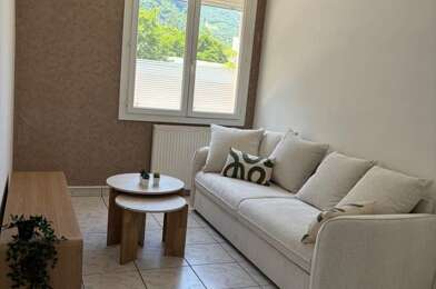 Appartement 3 pièces 980 €