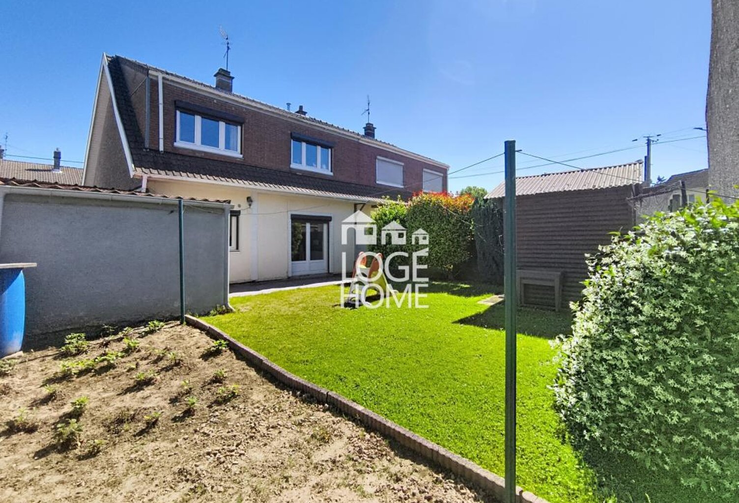 Maison 3 chambres, jardin et garage en secteur prisé et résidentiel — photo 1