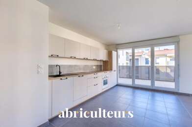 Appartement 4 pièces 245000 €