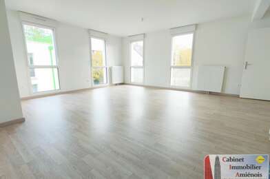 Appartement 3 pièces 870 €
