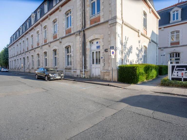 Ensemble immobilier - 414 m² - Orléans (45) — photo 1