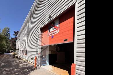 Local industriel  1270000 €