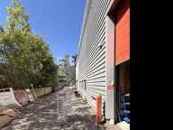 A VENDRE CHILLY-MAZARIN UN ENTREPOT ET DES BUREAUX — photo 2