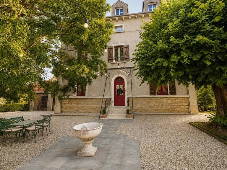 Demeure familiale de caractère de 296 m² avec 8 chambres, garage — photo 1