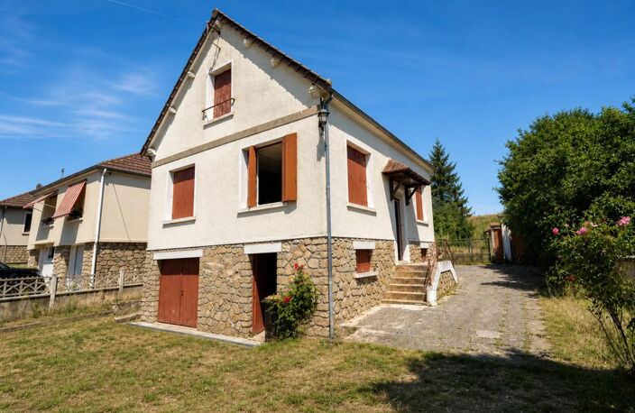 Grande maison familiale sur 968 m² avec double garage — photo 2