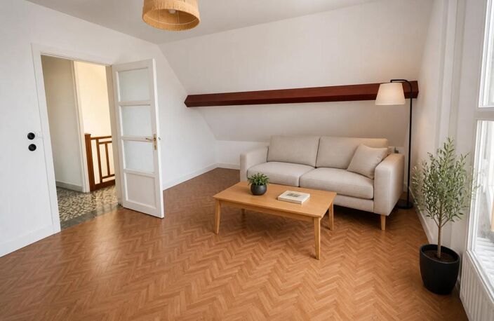 Grande maison familiale sur 968 m² avec double garage — photo 5