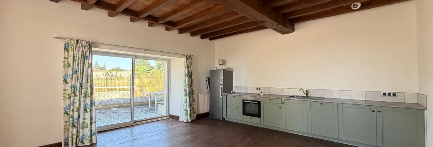 Maison 10 Pièces 345 m² à vendre à Montravers (79140)