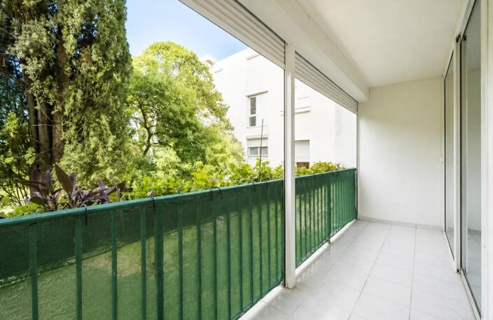 Bel Appartement T4 avec 3 chambres, terrasse, parking cellier — photo 4