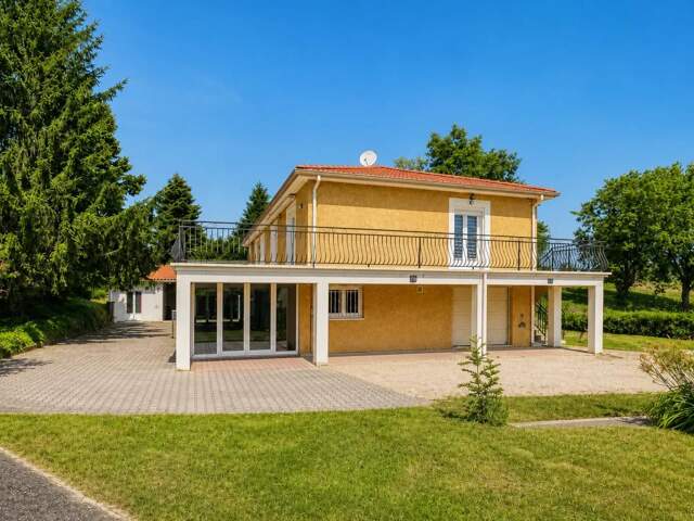 Maison familiale avec jardin, garage, atelier — photo du bien