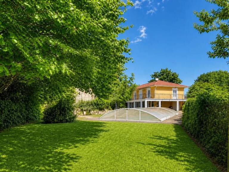 Maison familiale avec jardin, garage, atelier — photo 1