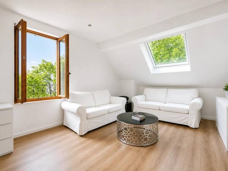 Maison de 169 m² à Auvers-sur-Oise avec beau terrain boisé — photo 1