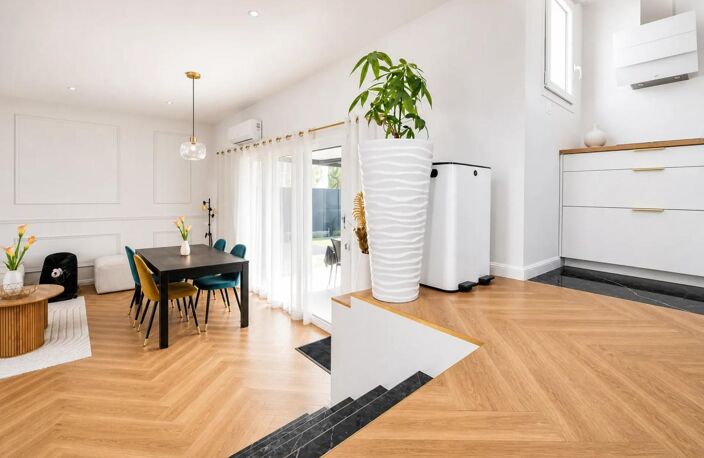 Maison de 5 pièces de 104 m² à Laval — photo 2