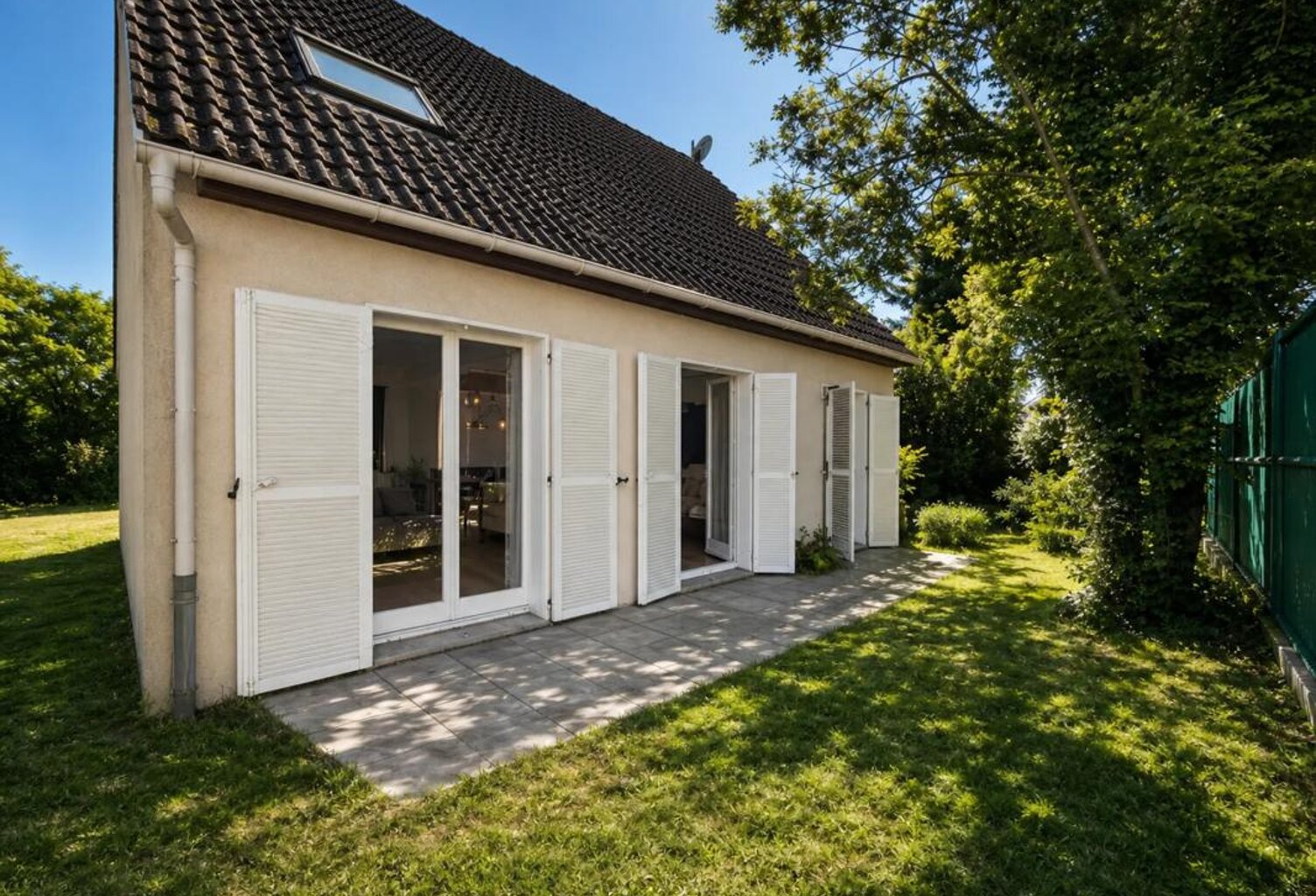 Rambouillet centre – Bien à fort potentiel avec atelier indépendant — photo 1