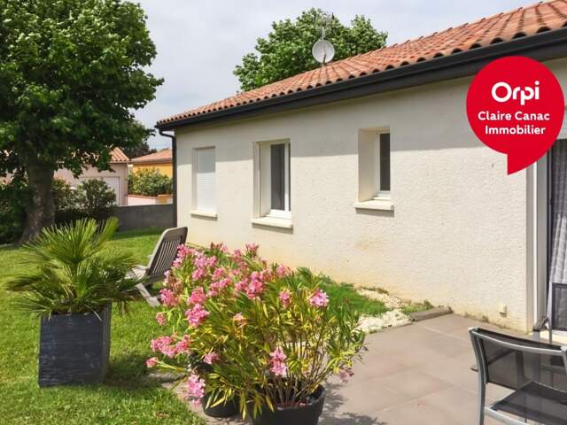 Belle maison de plain-pied dans une résidence — photo du bien