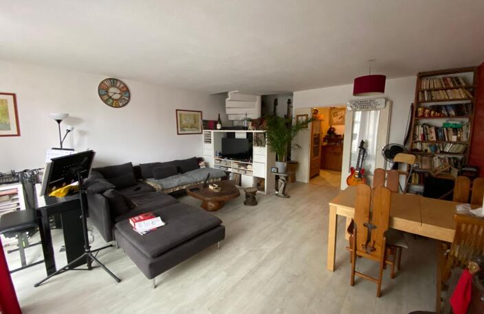 Appartement À Vendre — photo 2