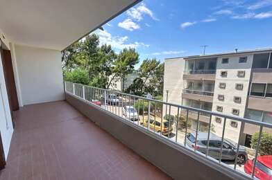 Appartement 3 pièces 1050 €