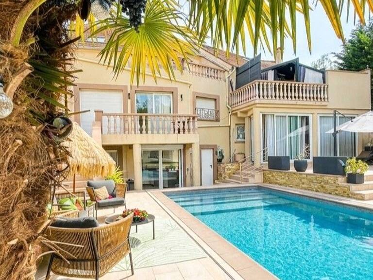 Grande villa avec maison d'amis — photo 1