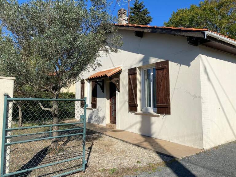Maison de plain pied non mitoyenne À Vendre — photo 1