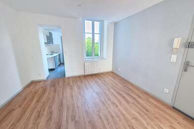 Appartement 3 pièces 610 €